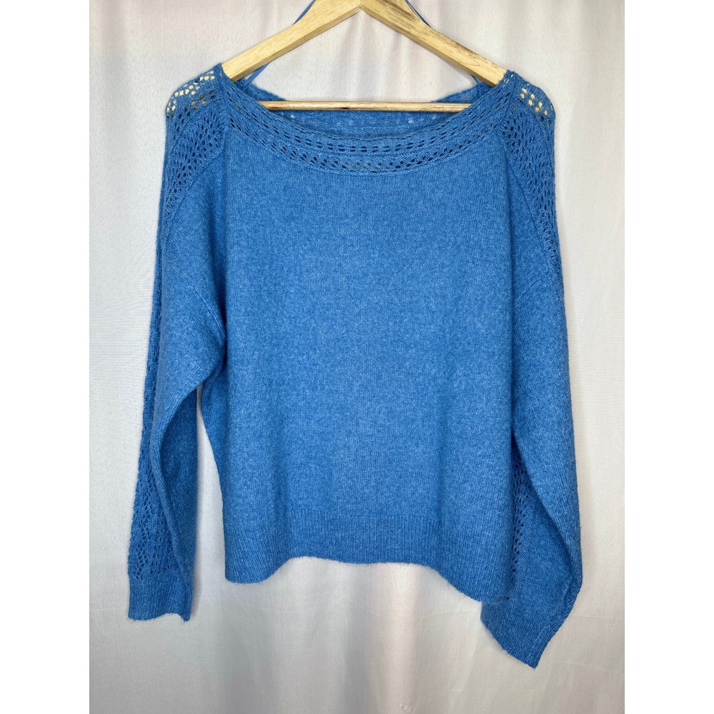 NWT American Eagle Whoa So Soft Lace Sweater, MEDIUM Relaxed Cottage Feminine